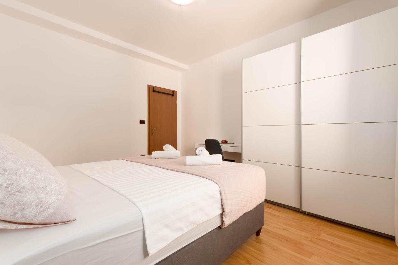 Apartment Lucija, Stinjan Pula Extérieur photo